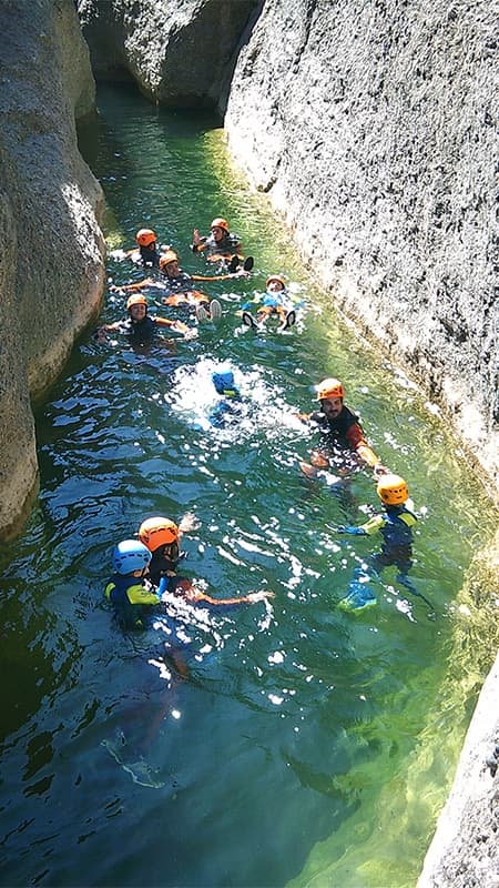 Water trekking in the Canyon Planas of 3h in Teruel, Lower Aragon