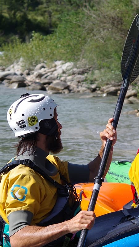 Curso de Kayak en el Río Esera en Benasque - Nivel Avanzado: Huesca