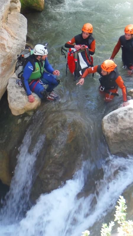 Canyoning Pozo del Invierno 4h Initiation Level in Teruel, Lower Aragon