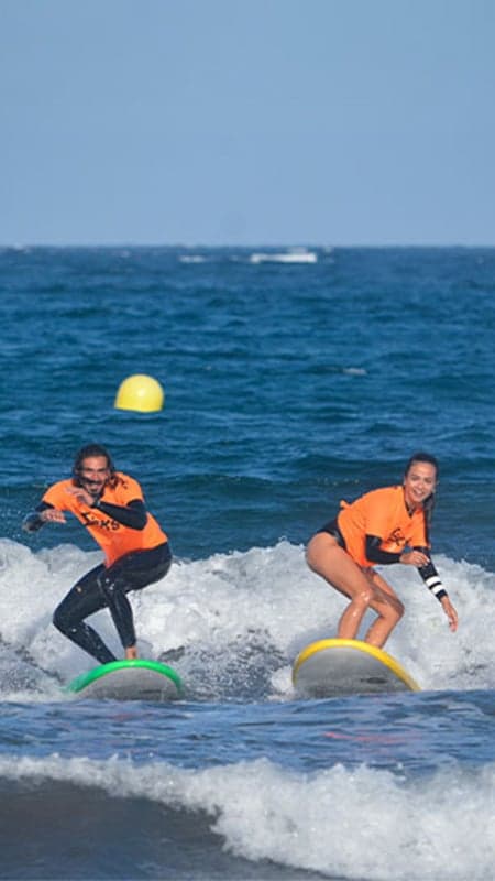Tenerife: Classe privada de 1h30 a surf i surf skate - Nivell iniciació