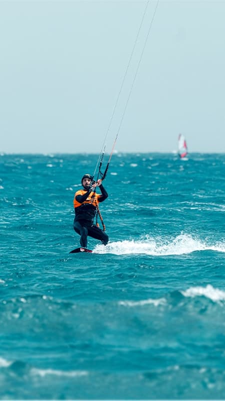 Tenerife: Curs privat de kitesurf per a 2 persones - Nivell iniciació