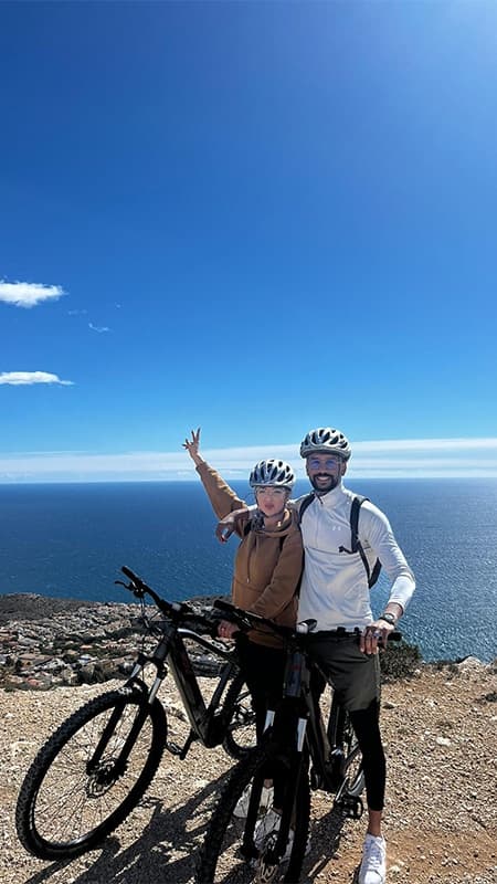 Alicante: Excursión guiada con e-bike y kayak en Cala Granadella y Cala Moraig de 3h30