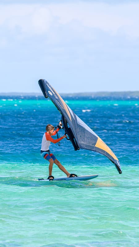 Tarifa: Curs de wingfoil per a 4 persones de 3 o 4 dies - Nivell iniciació