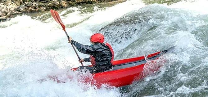 Open Kayak en el río