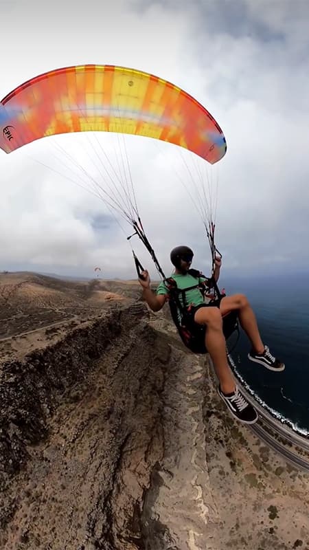 Vuelo en Parapente en El Hierro en la Zona de El Golfo