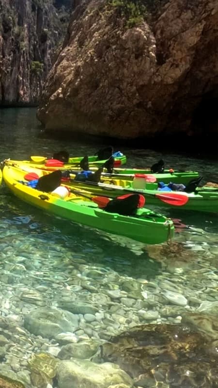 Alicante: Excursió guiada en caiac en Cala Moraig de 5km