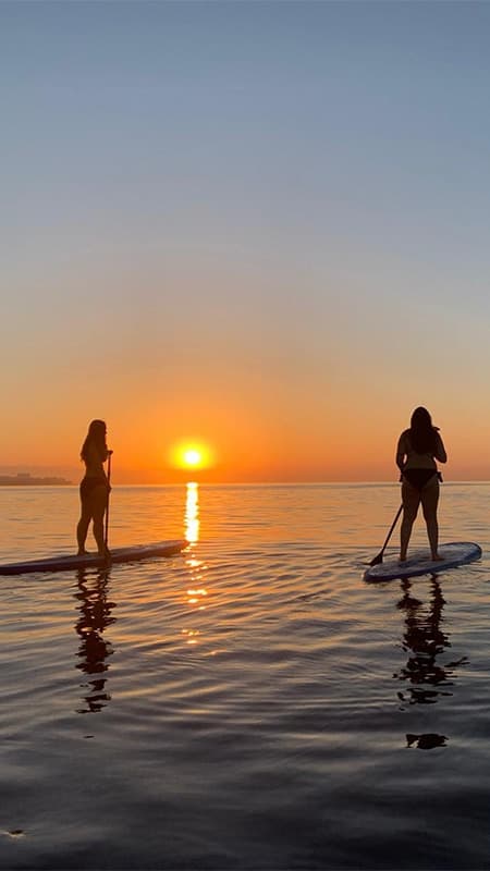 Costa del Sol: Ruta guiada de pàdel surf al capvespre de 2h a Fuengirola