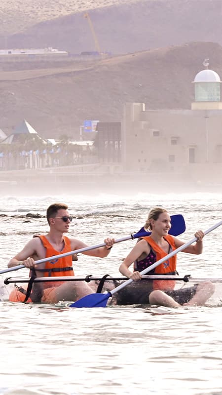 Las Palmas de Gran Canaria: Ruta guiada amb caiac transparent i snorkel de 2h a la Platja de las Canteras