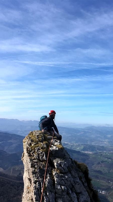 Escalada en roca de 3h en Navarra - Nivel iniciación