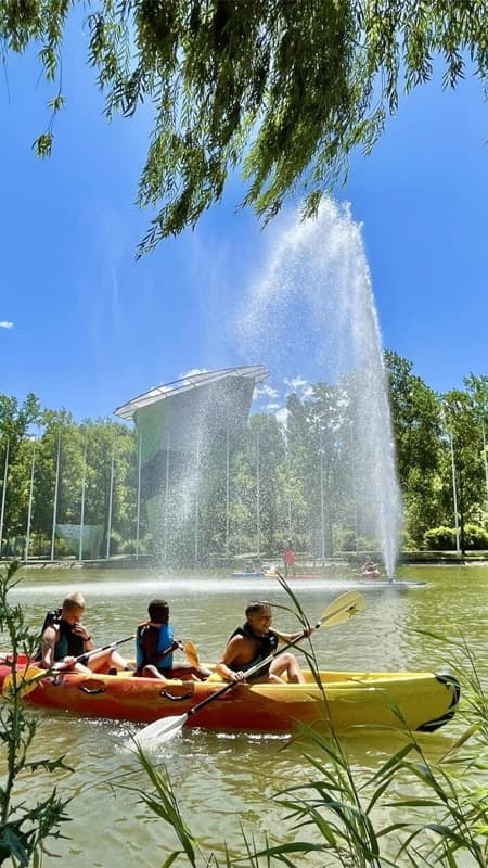 Alquiler de kayak en La Seu d'Urgell: explora el canal olímpico a tu ritmo