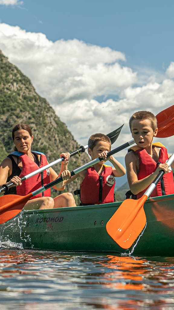 Alquiler Canoa en Lleida - Doble/Triple: 1h en Lago La Torrassa