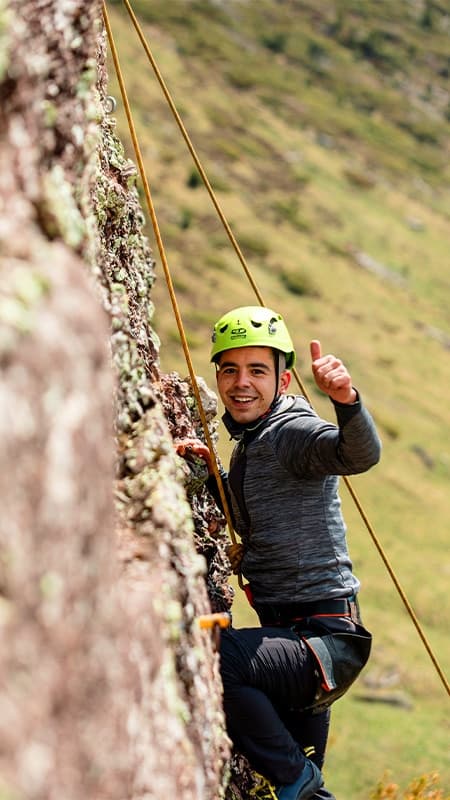 Sport climbing 4h in Jaca, Aragonese Pyrenees