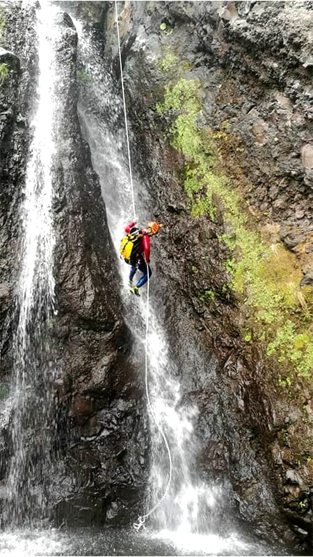 3h30 de Barranquismo en el Barranco de Arbillas, Gredos - Nivel iniciación