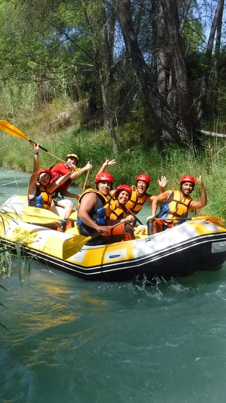 Rafting en el río Guadalope en Teruel, Bajo Aragón