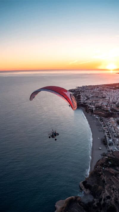 Vol Paramotor amb Acrobàcies a Torre del Mar — Aventura Aèria Costa del Sol