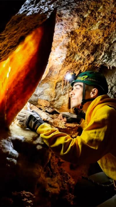Serra de Ordal: Caving in Sima de los Geologos in Barcelona