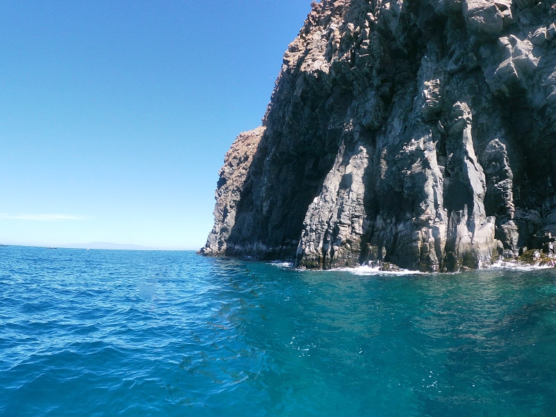 Explora las Baleares desde el mar, emoción al aire libre con RocRoi