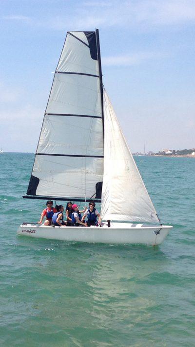 Alquiler de Velero en Barcelona con RocRoi